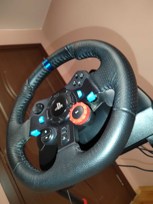 Logitech g29 + shifter 6 предавки + Стойка Huzaro