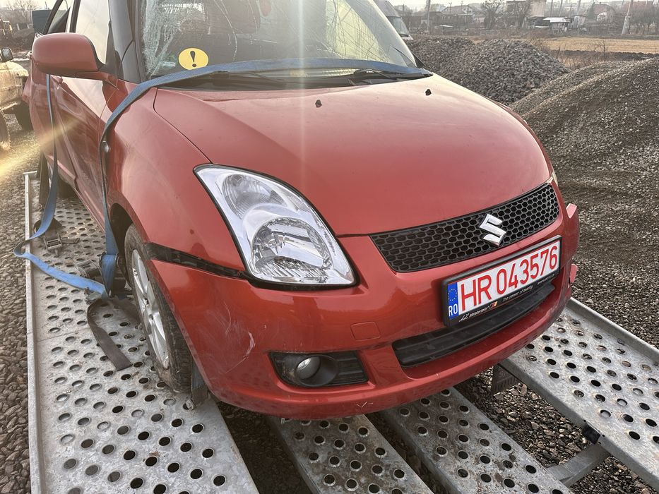 Dezmembrez Suzuki Swift