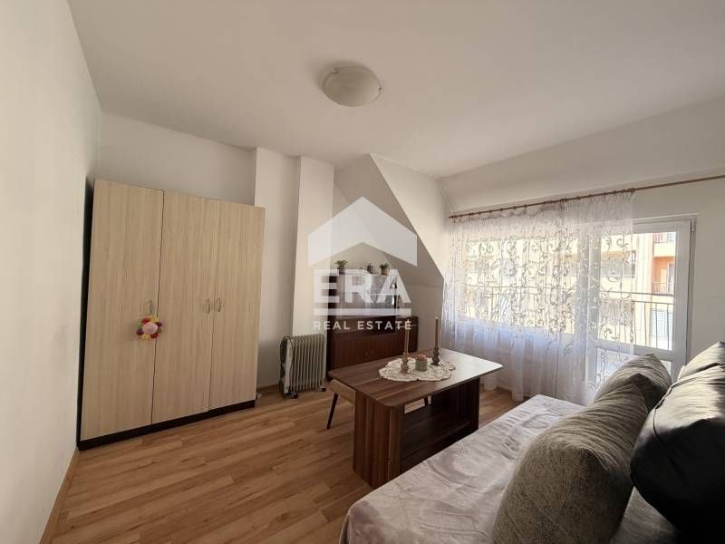 Ексклузивен двустаен обзаведен апартамент за продажба, район Възраждан