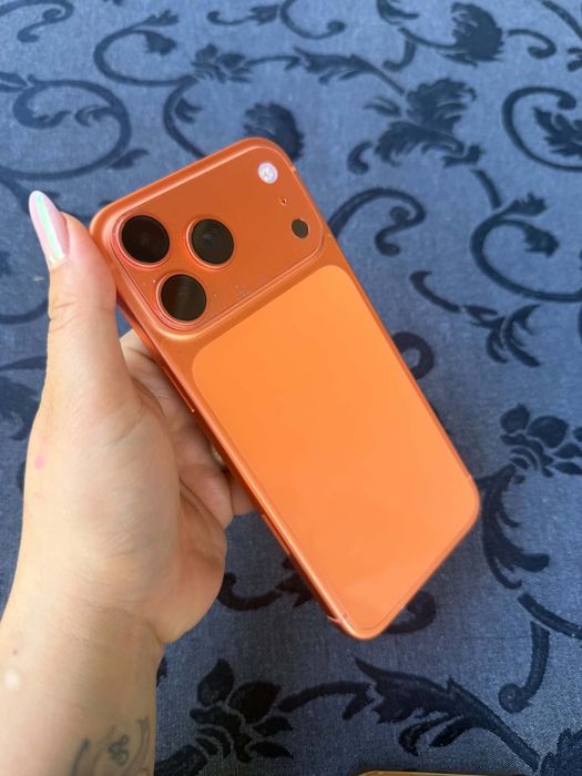 Vând iPhone 17 Pro Max Cosmic Orange 512 GB , ca nou, folosit 2 săptămâni