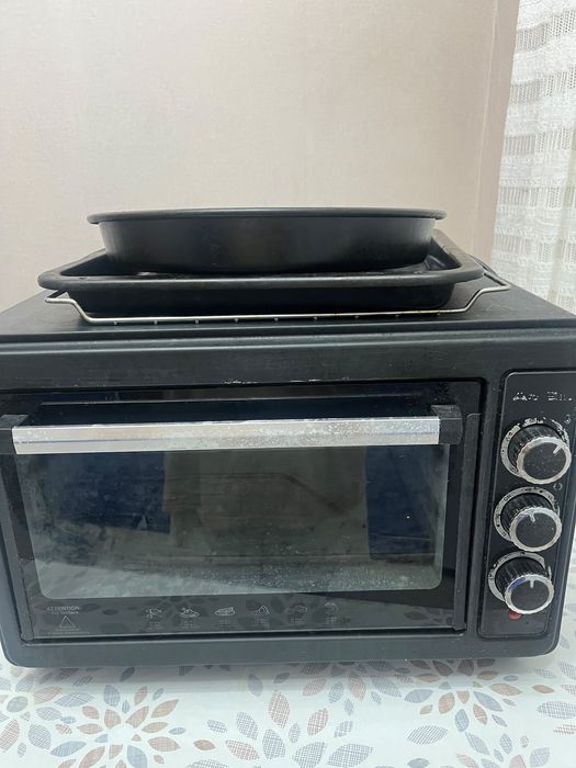 Продам духовку в хорошем состояния