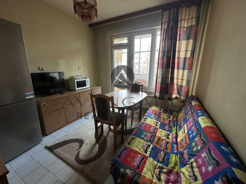 Продава се Тристаен апартамент в Пловдив, Кършияка - 92 кв.м за 2229 €/кв.м - Снимка #2