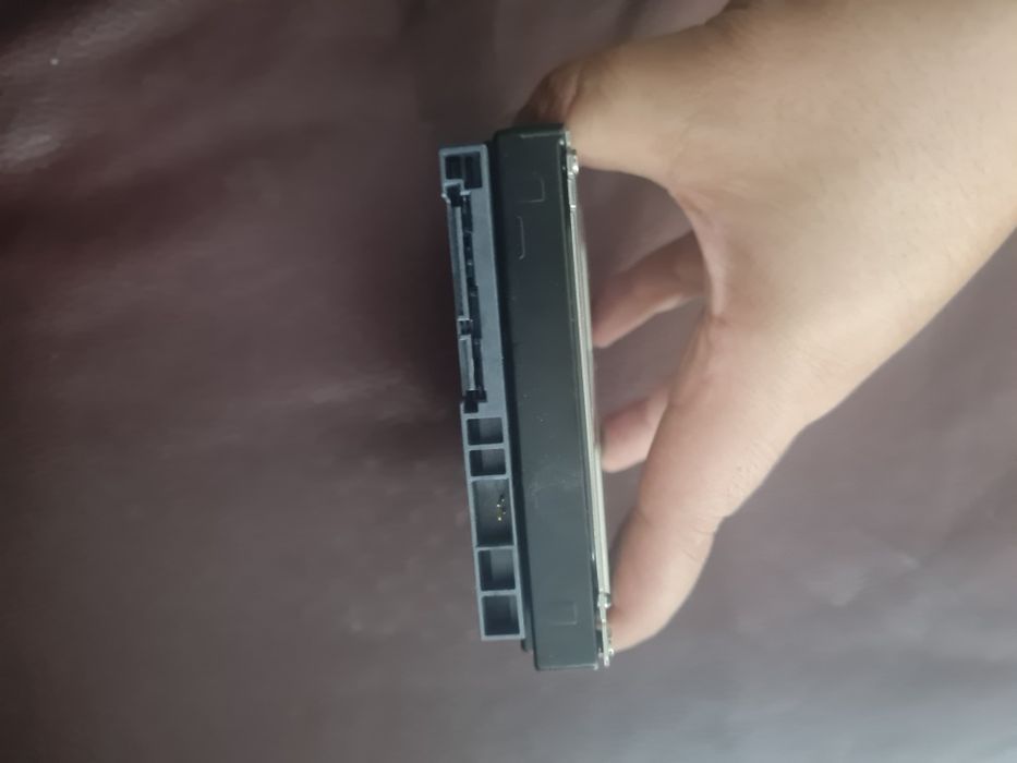 Видеорегистратор HiLook NVR (сетевой) NVR-108MH-D