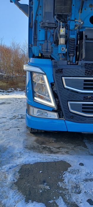Far camion Volvo euro 6