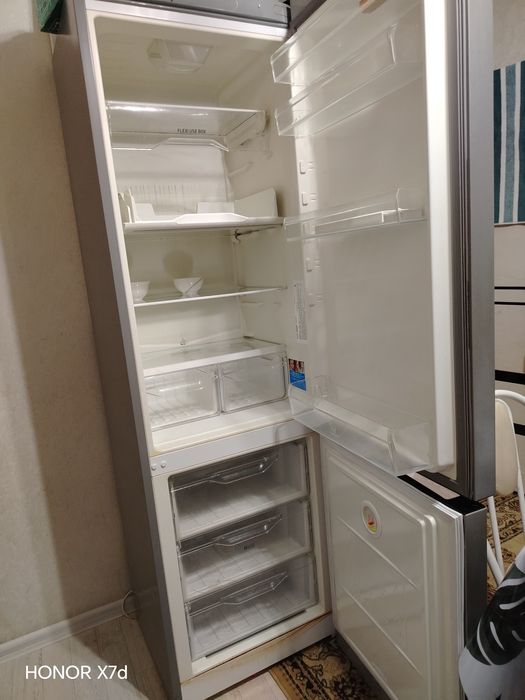 Срочно сатылады холодильник