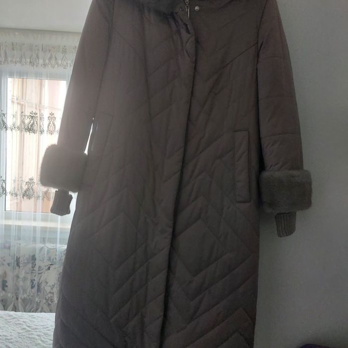 Продам пальто верблюжка.