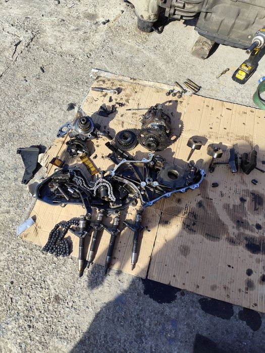 Части Nissan Navara 2.5dci-174кс-2006г