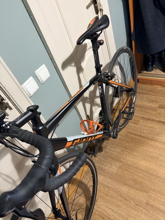 Giant Contend 1 шоссейный велосипед