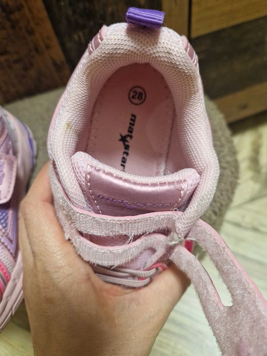 Два чифта детски маратонки за момиче