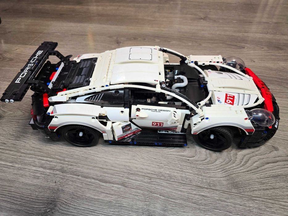 LEGO Technic - Porsche 911 RSR 42096, 1580 piese