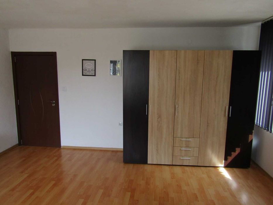 Дава се под наем Двустаен апартамент в Благоевград, Широк център - 55 кв.м за 255 € - Снимка #4