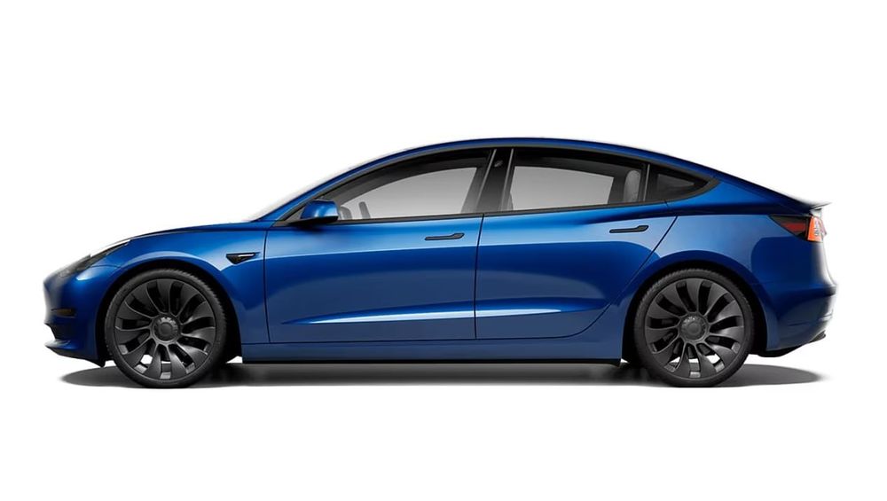 Tesla model 3  performance (гарантировано) Для любителей скорости.
