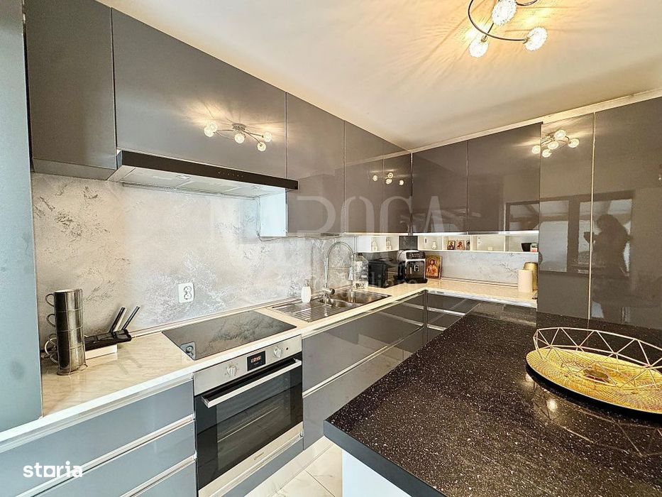Casa 4 camere de vanzare in Floresti