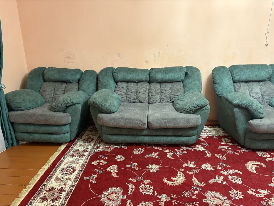 Диван 2 креслосымен сатылады