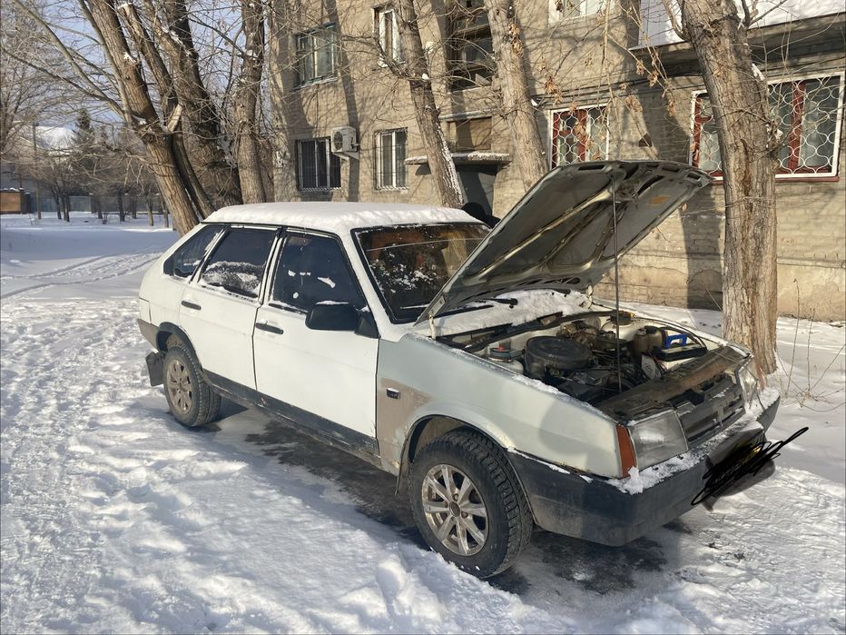 Автомобиль Ваз 2109