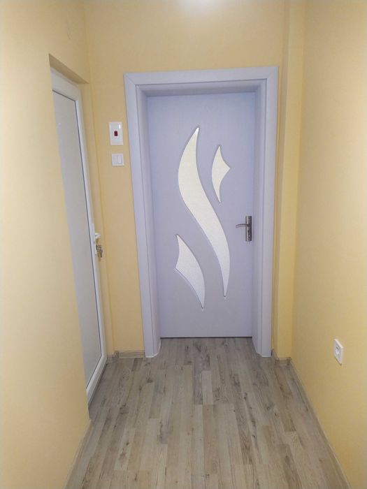 Продава се Двустаен апартамент в Силистра, Център - 54 кв.м за 906 €/кв.м - Снимка #3