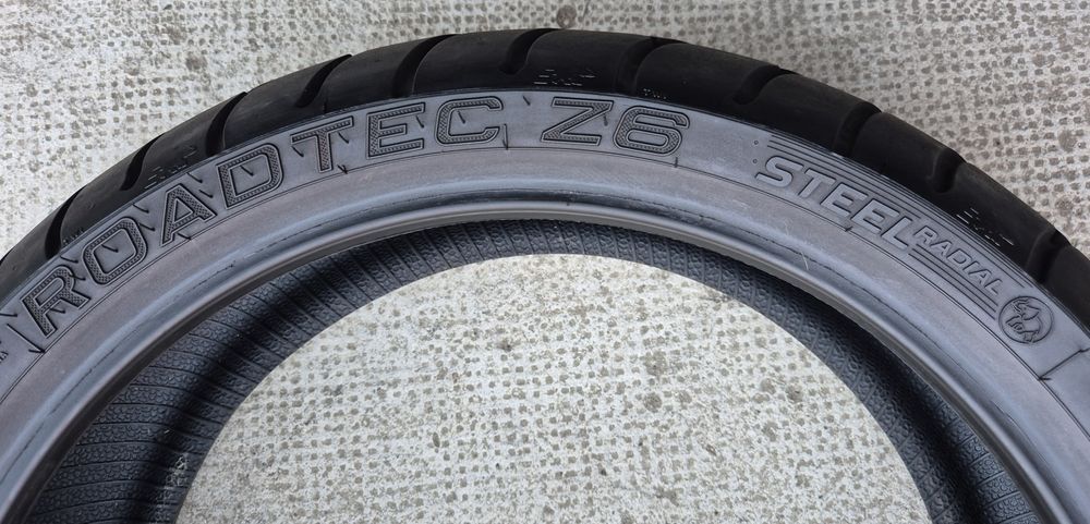 O bucată 190/50 R17 M/C 73W Metzeler Roadtec Z6 Steel Radial