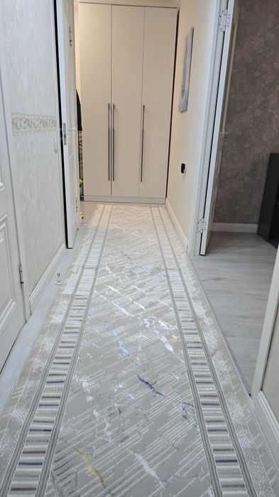 Продам ковровую дорожку