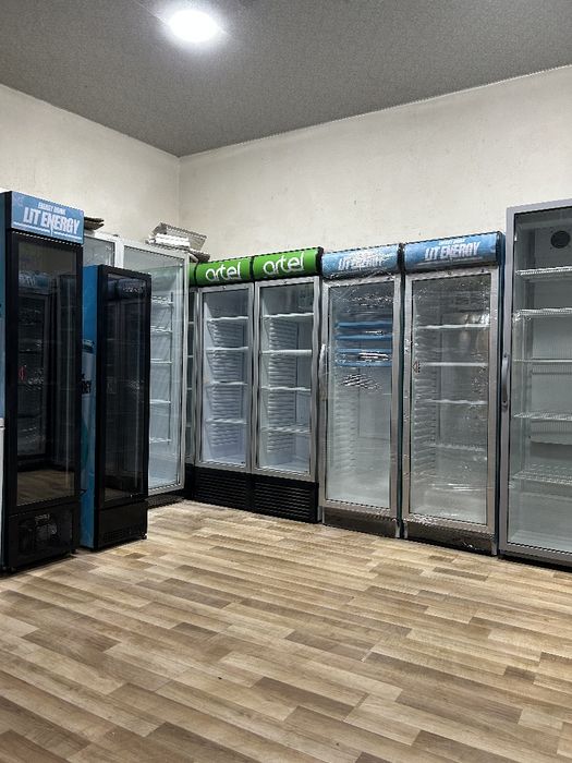 Витиринный холодильник