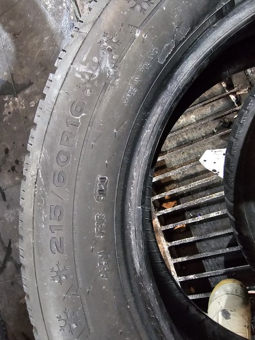 215 60 R 16 Dunlop iarna