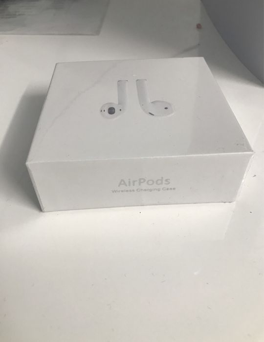 Vand casti AirPods Apple 2nd generation