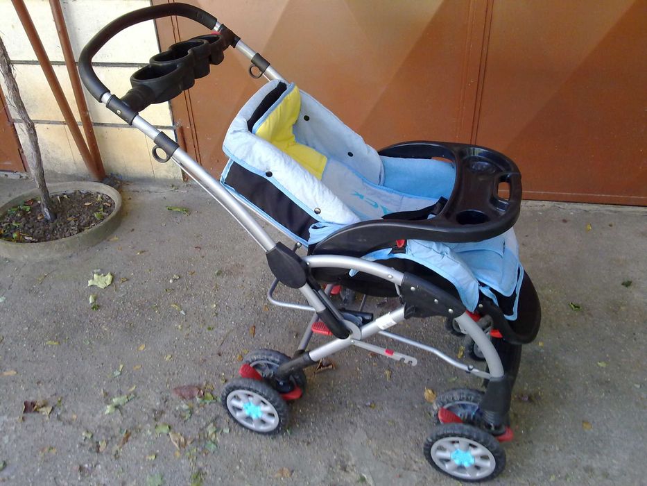 Детска  количка Бертони - цена по договаряне