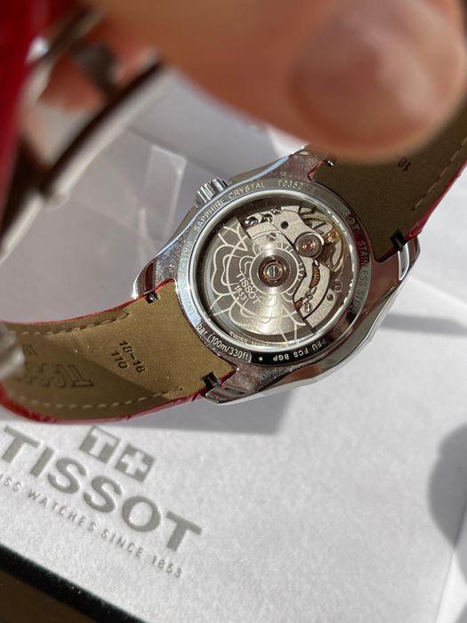 Tissot couturier Automatic Lady - red strap - automatic