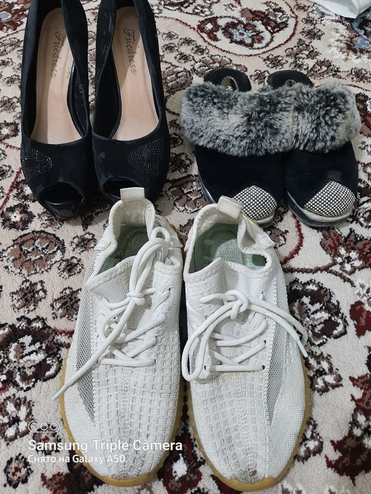 Аёллар оёк кийими