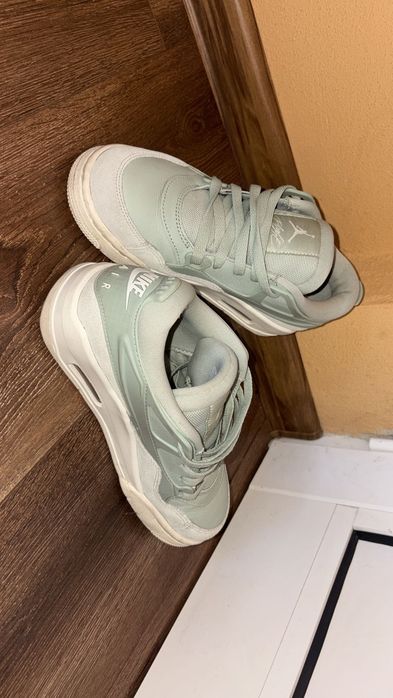 Дамски обувки jordan