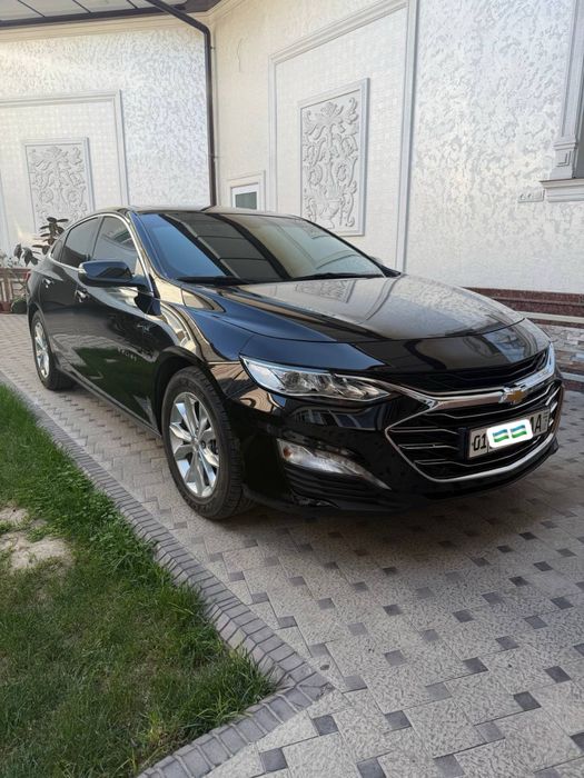 Chevrolet Malibu 2022 — 2