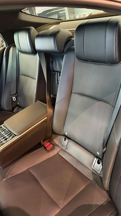 TOYOTA Camry 2026 — imagine 5