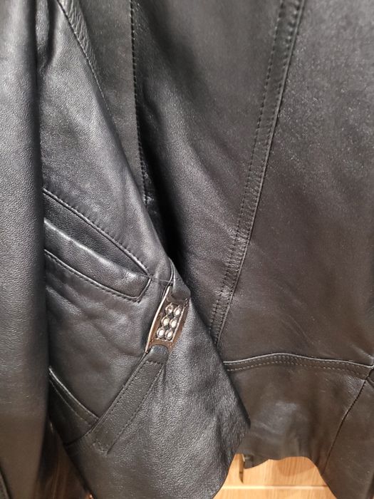 Geaca pentru dama, 100% piele, stare impecabila