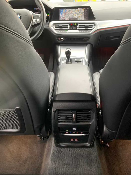 2021 BMW 320d Break  Sport Line Camere 360, Laser, HIFI AVARIAT