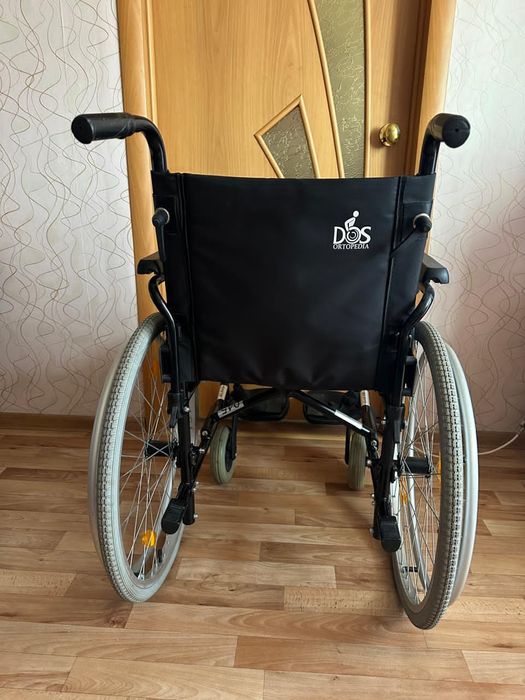 Инвалидное кресло