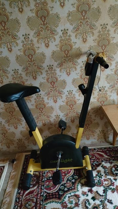 Bicicletă fitness. 150 fix
