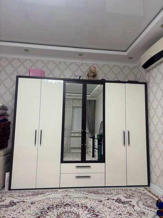 Продаю спальный гарнитур б/у