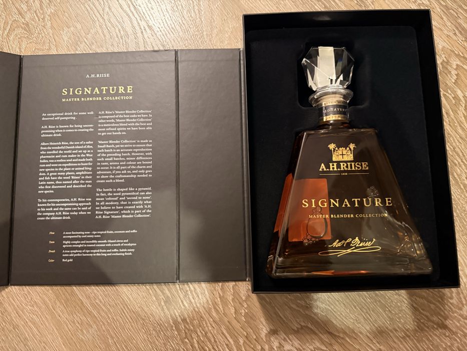 Rom ultra-premium A.H. Riise Signature Master Blender Collection