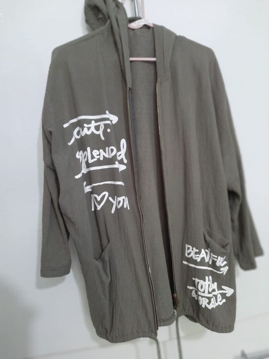 Ветровка Италиянская. 7000тг. Новый.