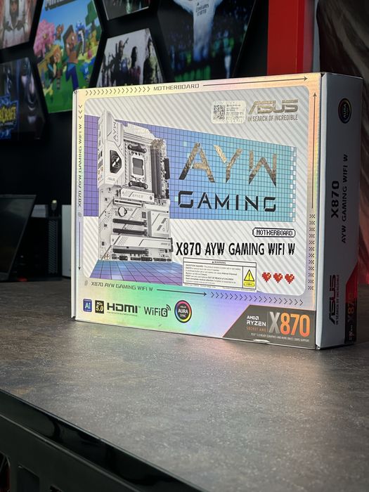 ASUS X870 AYW / 9850X3D / DDR5 32gb 16/2 6400