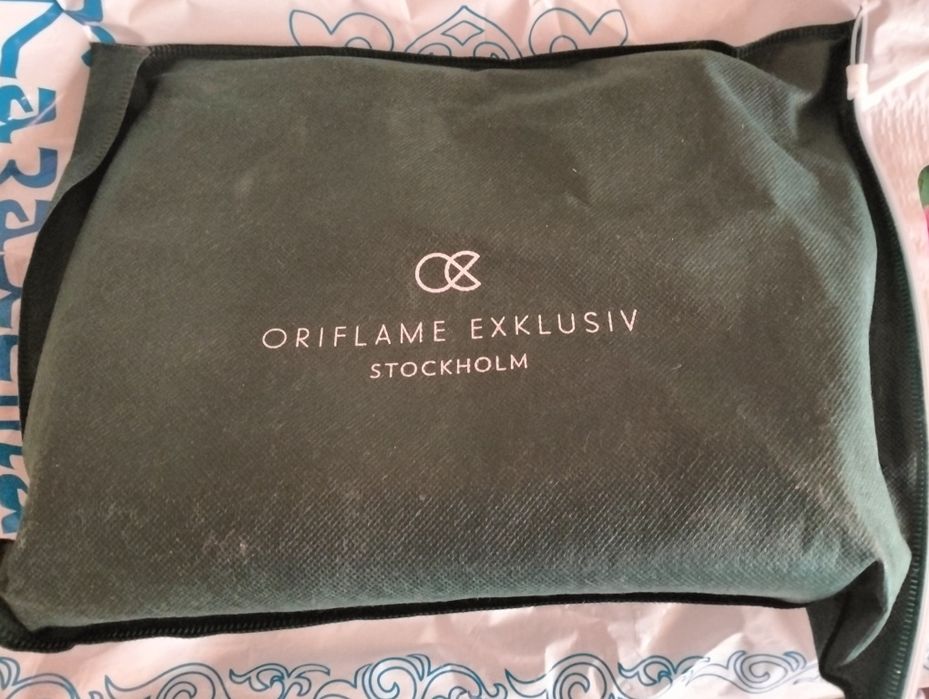 Сумки 2шт листайте