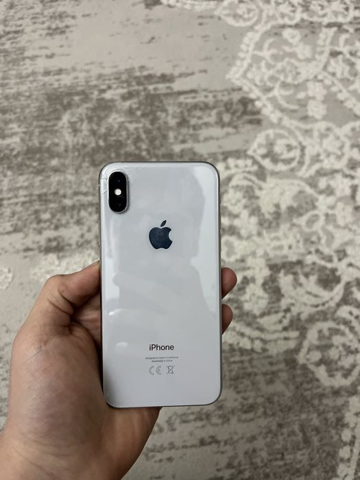 Продам Айфон Х в хорошем состояние