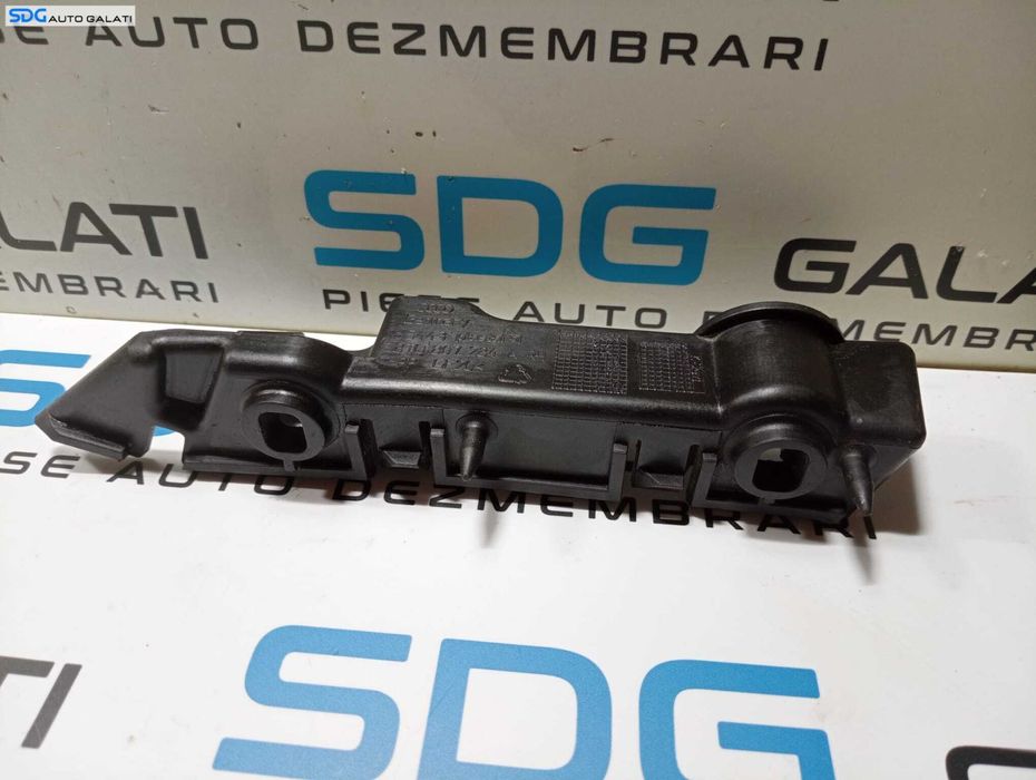 Suport Ghidaj Dreapta Superior pentru Bara Spoiler Fata Audi A5 2008 - 2017 Cod 8T0807284A [M6137]