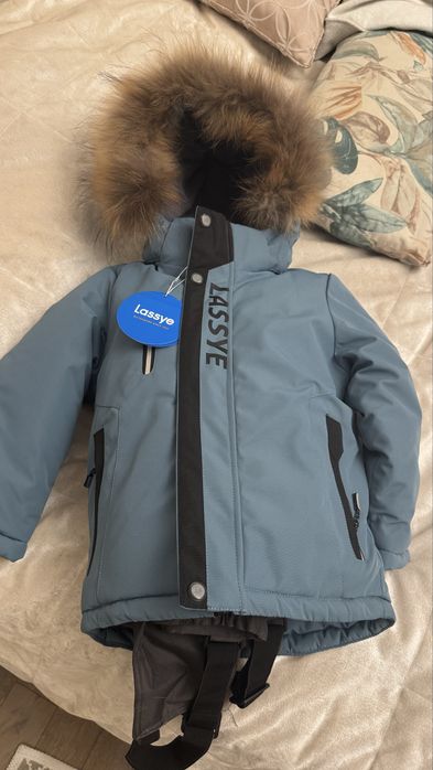 Продам детский комбенизон Lassye