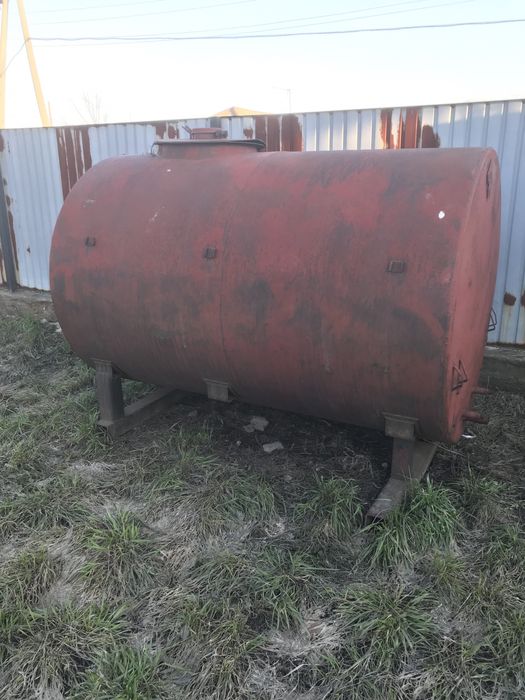 Продам емкость бочку