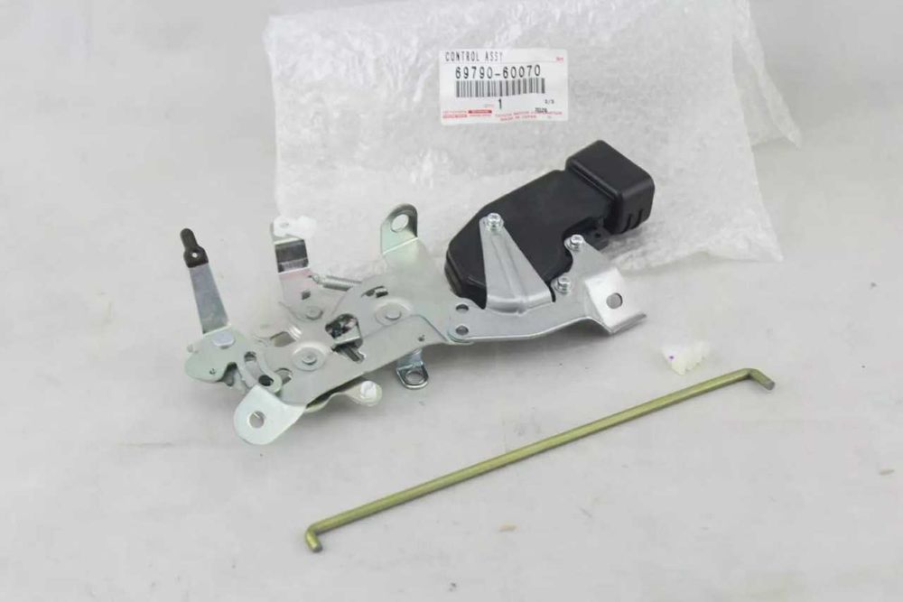 Ключалка за заден капак на Toyota Land Cruiser