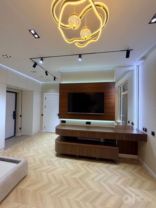 Продается 1 ком квартира, ЖК Bi Sado Business, ор-р: Авиатор, 35м²