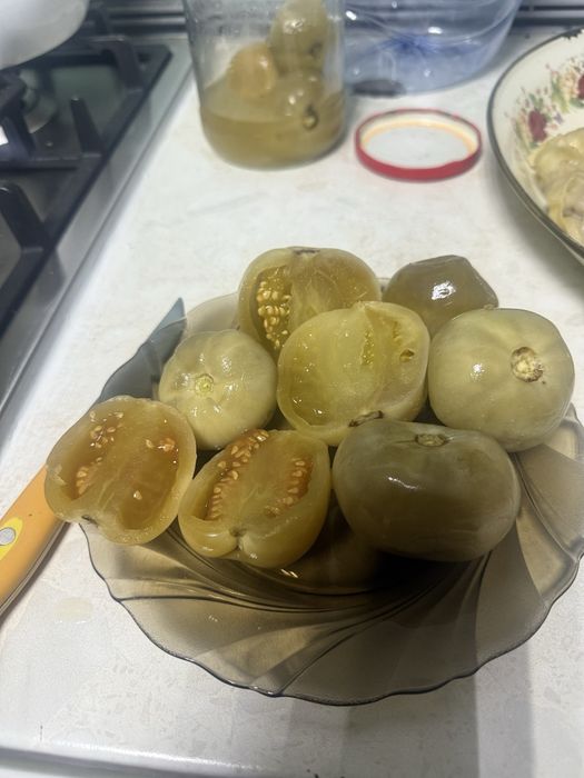 Зеленные бочковые помидоры