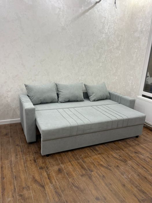 Прямой диван на заказ