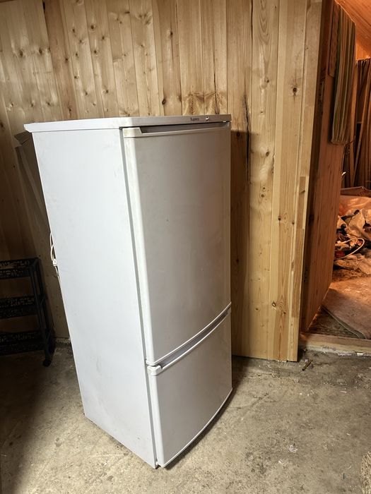 Холодильник в хорошем состоянии