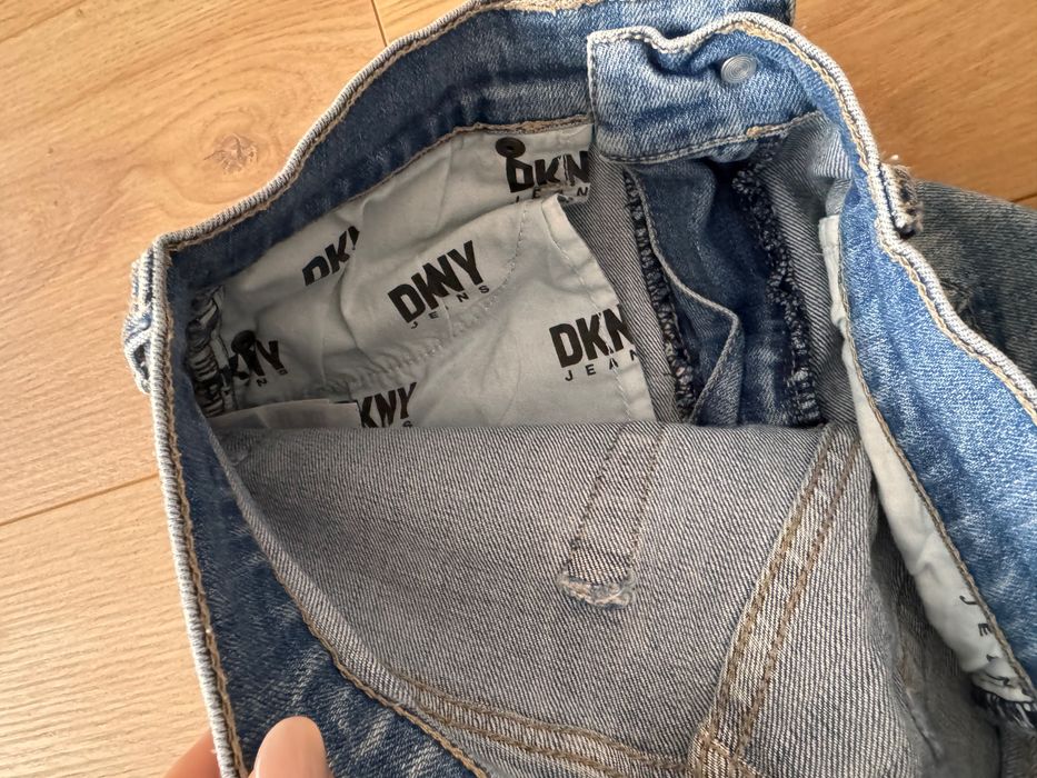Женски дънки DKNY